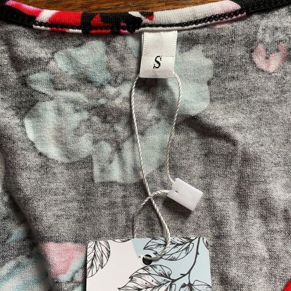 Floral Maxi Dress  - Picture 5 of 7